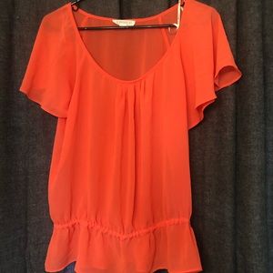 🔵Flowy, sheer hot pink top